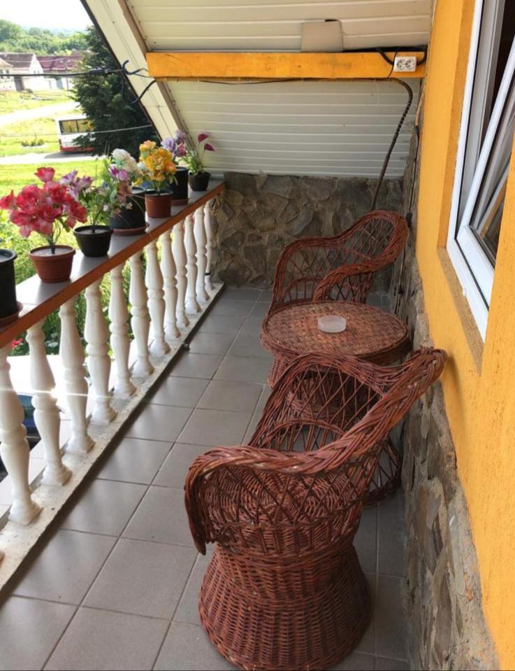 Ferienwohnung Casa Florilor Barcut Zimmer foto